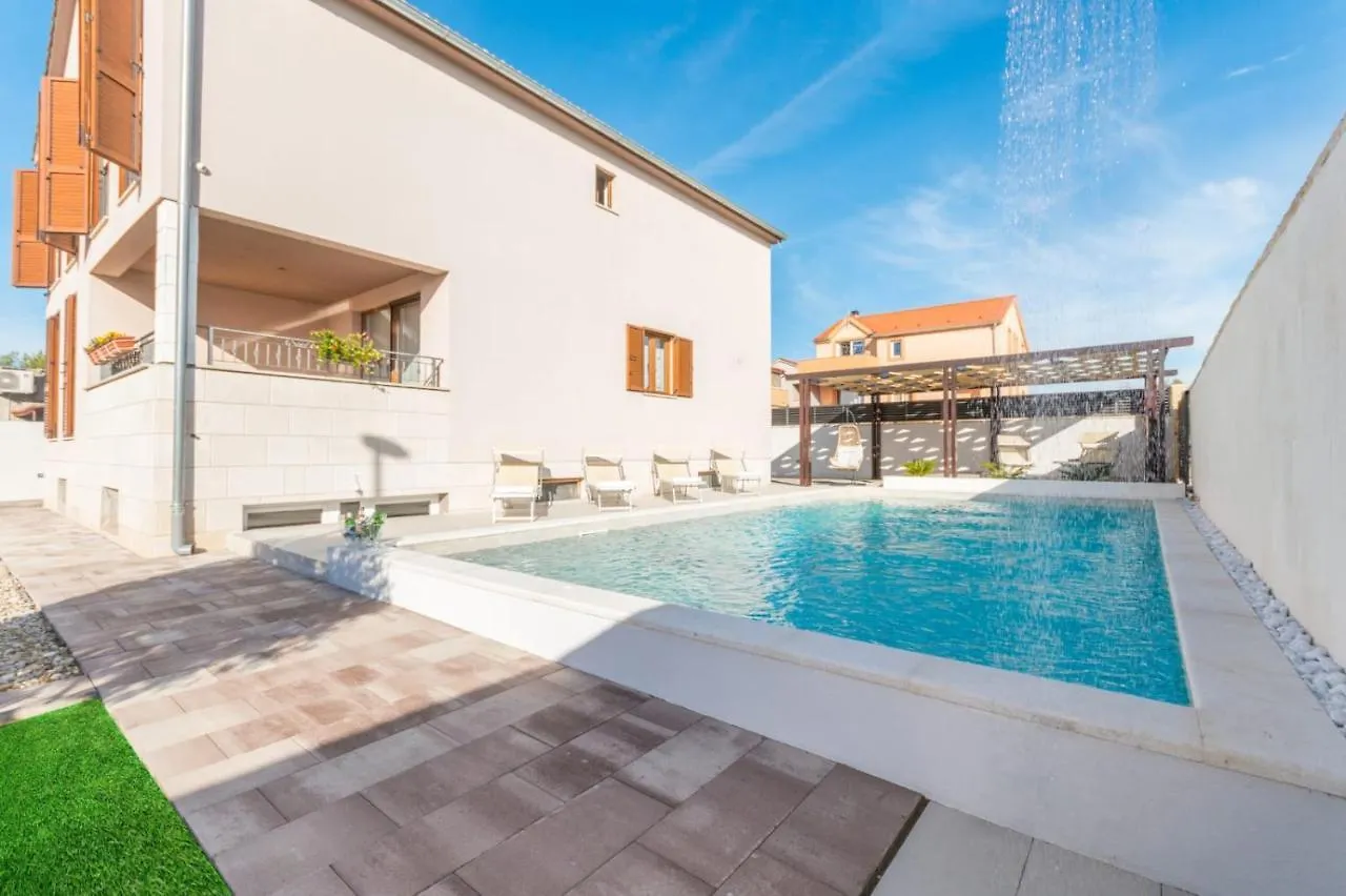 Villa Caro Biograd Na Moru